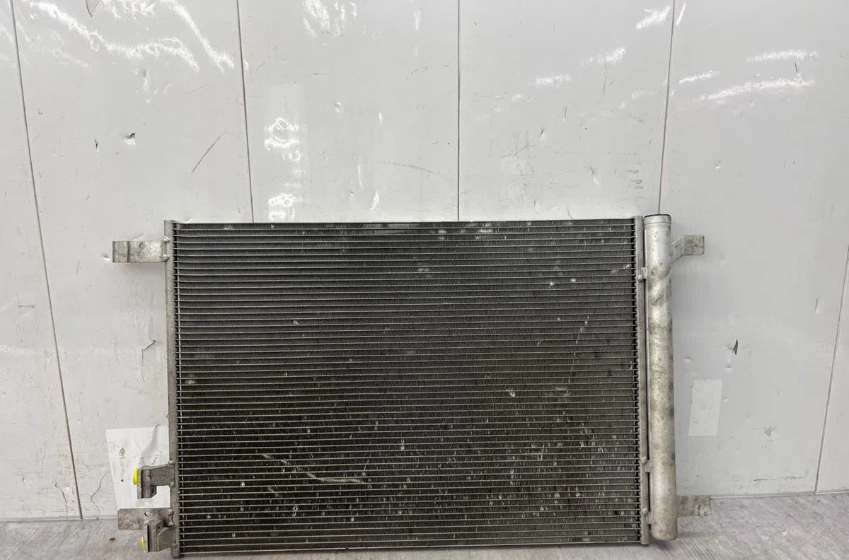 Condenseur clim VOLKSWAGEN POLO 6 PHASE 2 occasion