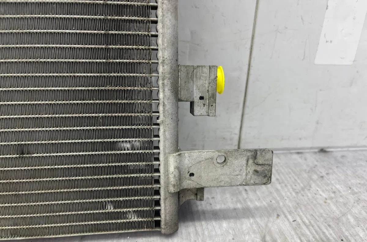 Condenseur clim VOLKSWAGEN POLO 6 PHASE 2 occasion