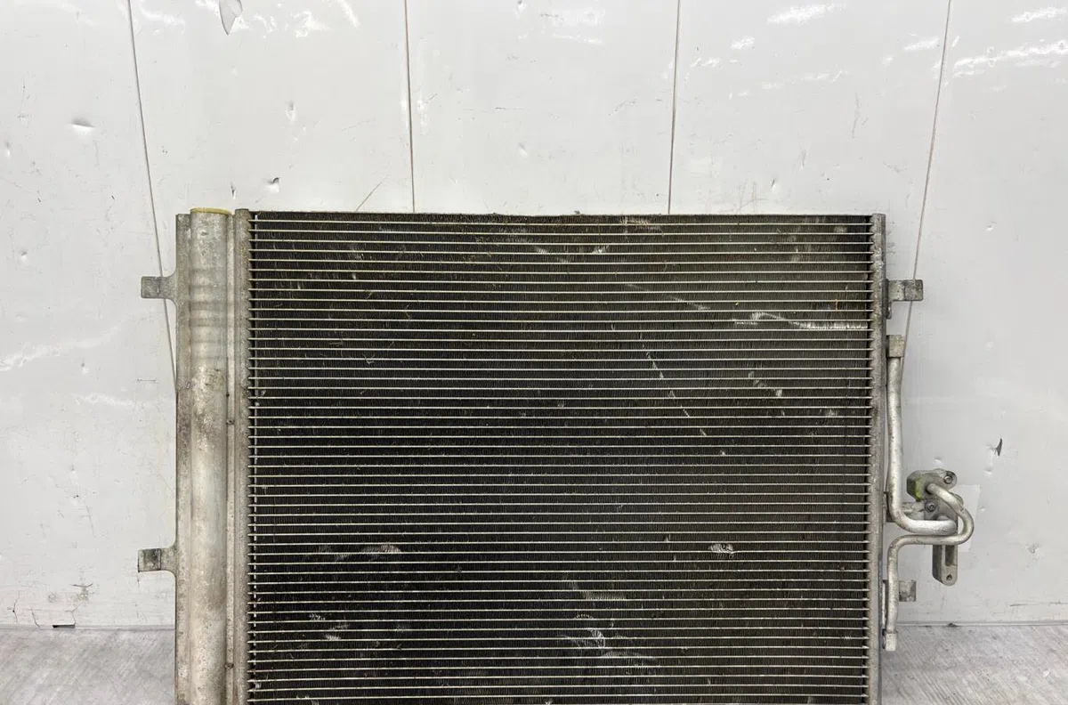 Condenseur clim VOLVO V 40 2 PHASE 1 BREAK occasion