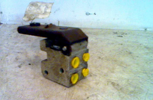 Correcteur de hauteur ar FORD COURRIER III 2000 occasion