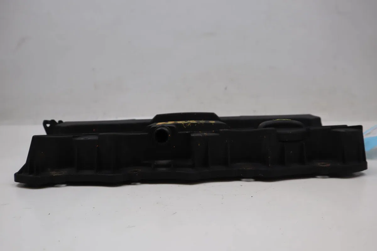 Couvre culasse Peugeot 206 CC (2D) 1.6 16v (2dnfuf, 2dnfur) (2000-2007) 2 portes occasion