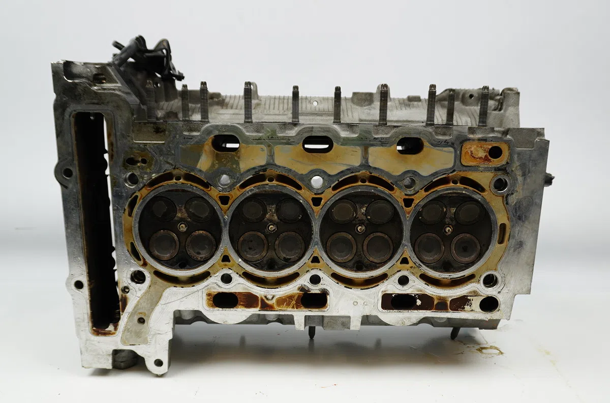 Culasse essence Peugeot 207-207 (WA_, WC_) 1.6 16v turbo (2006-2013) occasion