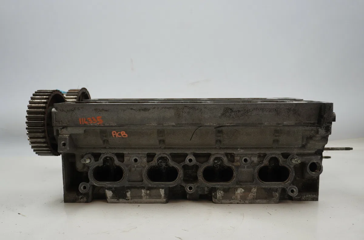 Culasse essence Peugeot 307 CC (3B) 2.0 16v (2003-2005) 2 portes occasion
