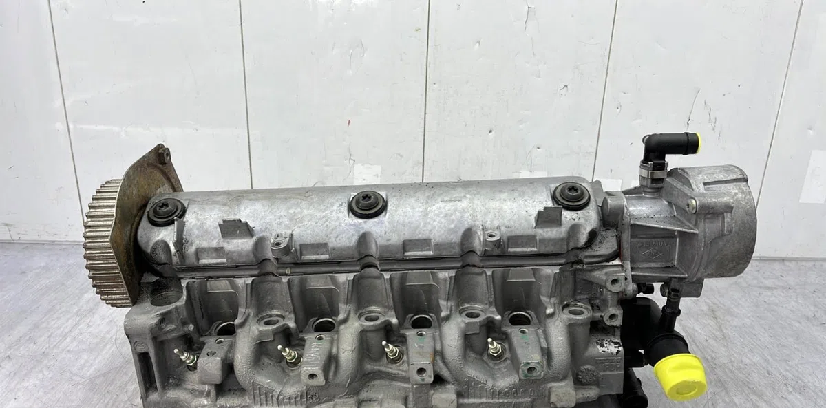 Culasse essence RENAULT ESPACE 4 PHASE 1 occasion