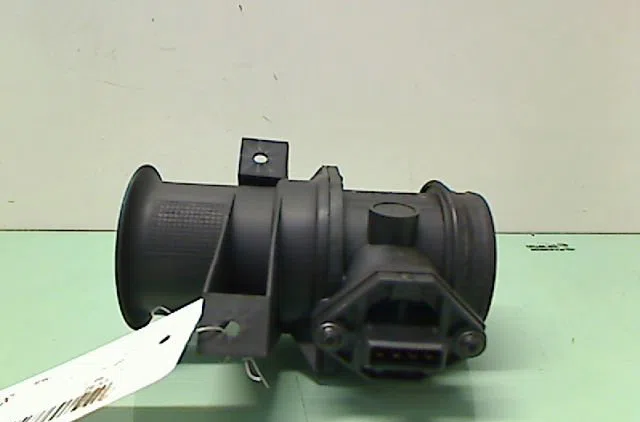 Debimetre air AUDI A4 1997 occasion