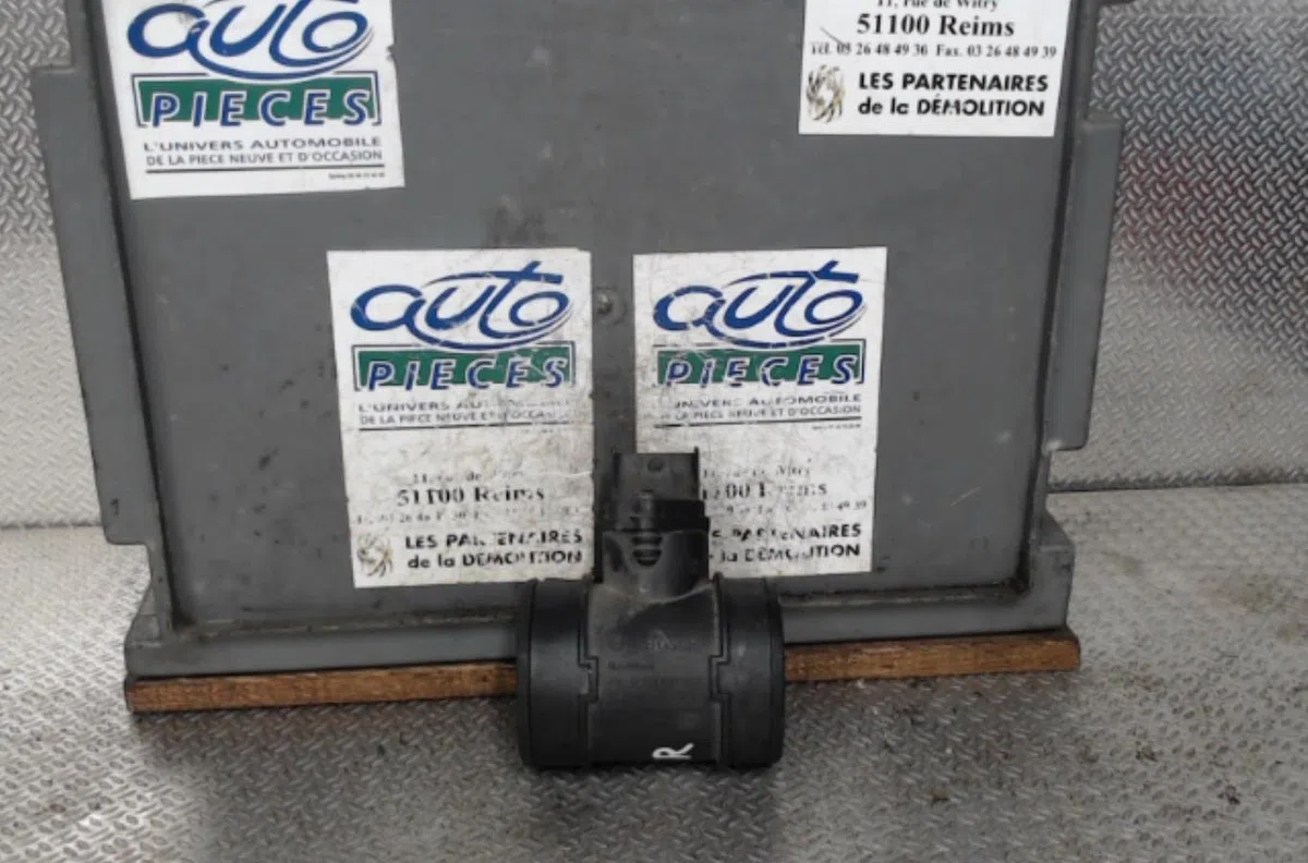 Debimetre air Chrysler VOYAGER IV (RG, RS) 2.5 crd (2000-2008) occasion