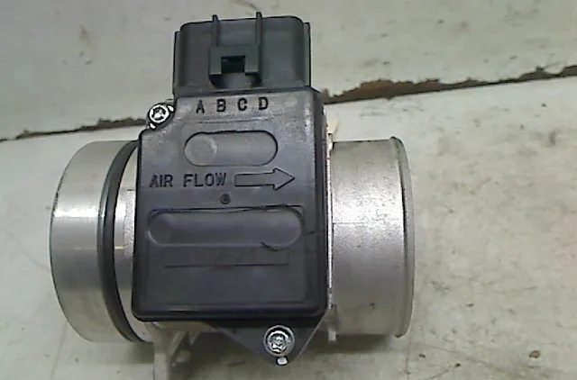 Debimetre air Ford FIESTA IV (JA_, JB_) 1.25 i 16v (1995-2002) 5 portes occasion