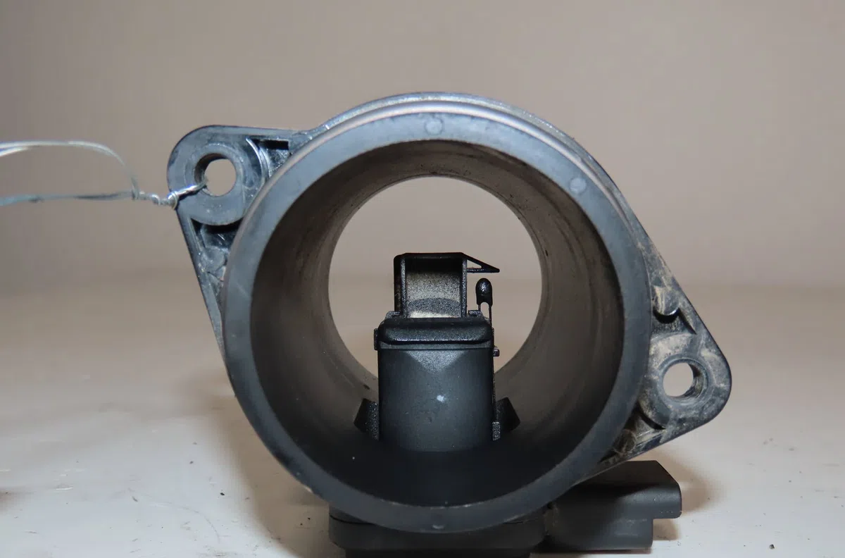 Debimetre air Ford FIESTA VI (CB1, CCN) 1.4 tdci (2010-2012) 3 portes occasion