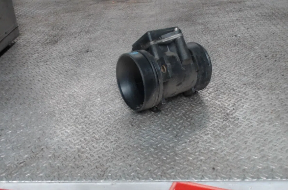 Debimetre air Ford KA (RB_) 1.3 i (1996-2008) occasion