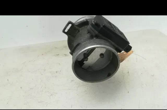 Debimetre air FORD PUMA 1998 occasion