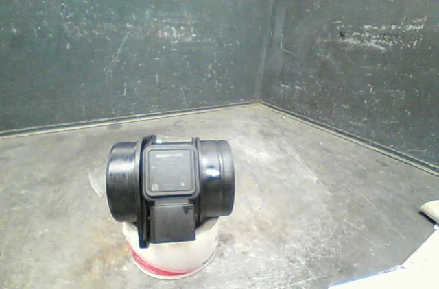 Debimetre air Mercedes-benz CLASSE A (W169) A 200 cdi (169.008, 169.308) (2004-2012) 5 portes occasion