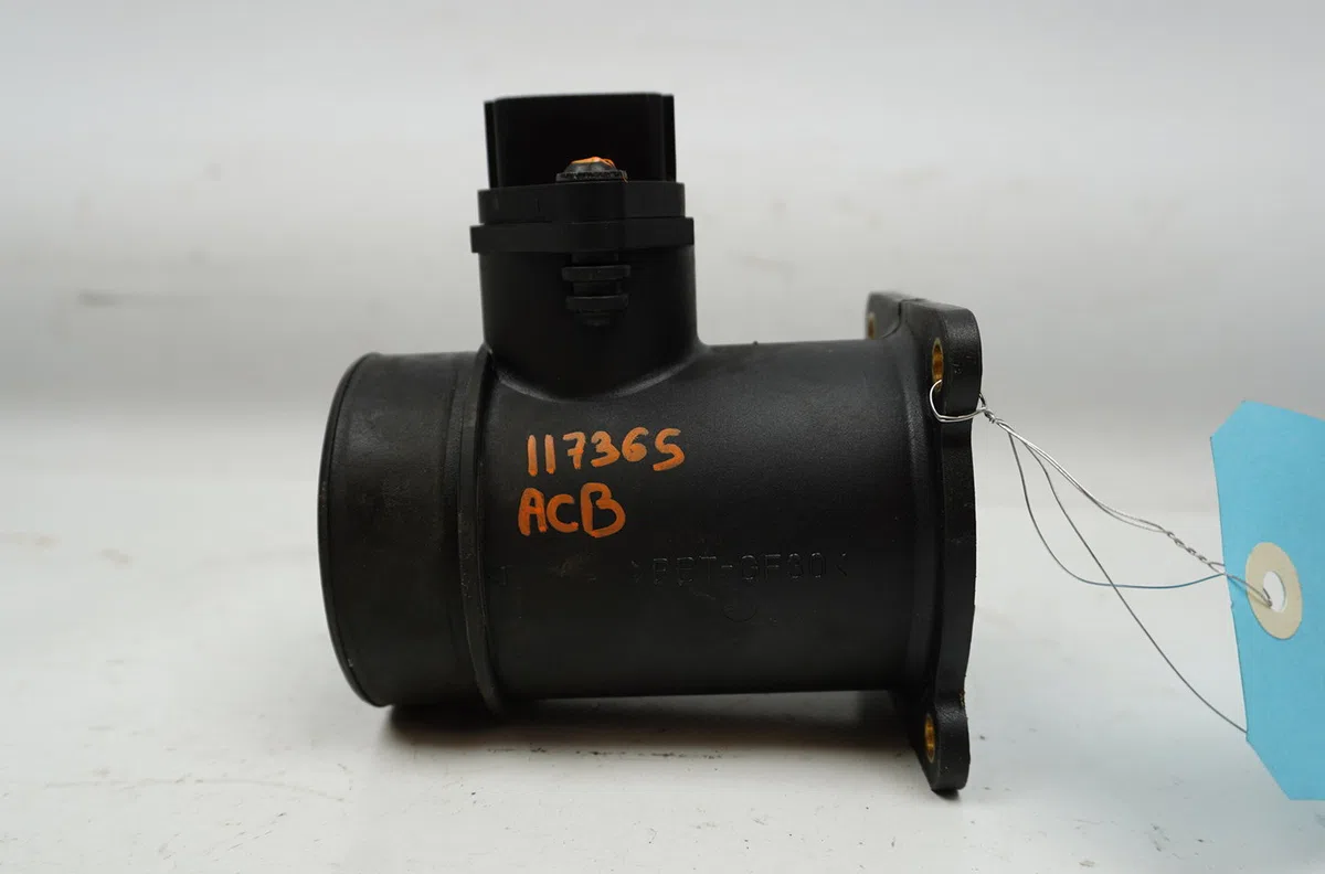 Debimetre air Nissan ALMERA II Hatchback (N16) 1.8 (2000-2002) occasion