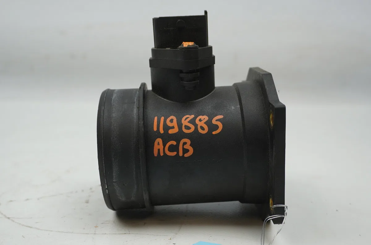 Debimetre air Nissan PRIMERA Hatchback (P11) 2.0 td (1996-2002) occasion