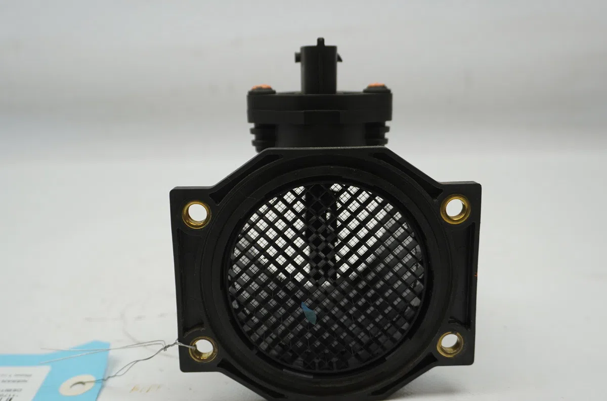 Debimetre air Nissan PRIMERA Hatchback (P11) 2.0 td (1996-2002) occasion