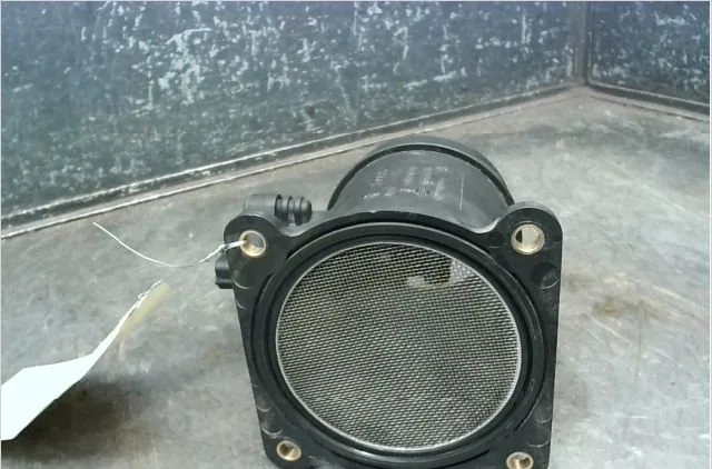 Debimetre air Nissan PRIMERA Hatchback (P12) 2.0 (2002-2008) occasion