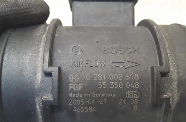 Debimetre air Opel ASTRA H GTC (A04) 1.9 cdti 16v (l08) (2005-2010) occasion