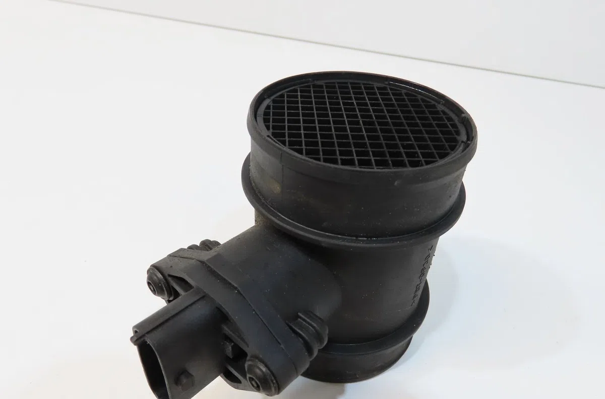 Debimetre air Opel CORSA C (X01) 1.7 dti (f08, f68) (2000-2009) 5 portes occasion