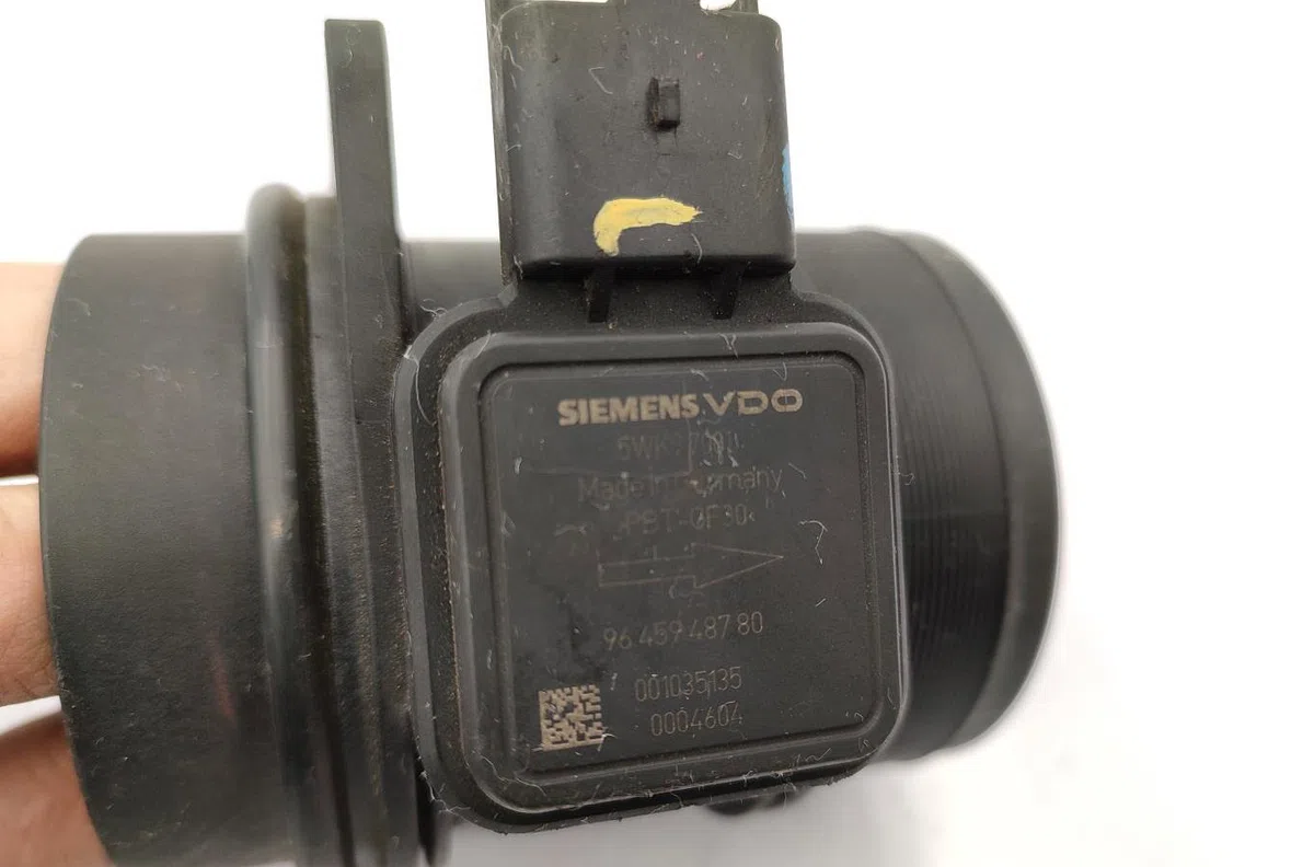 Debimetre air PEUGEOT 407 COUPE occasion