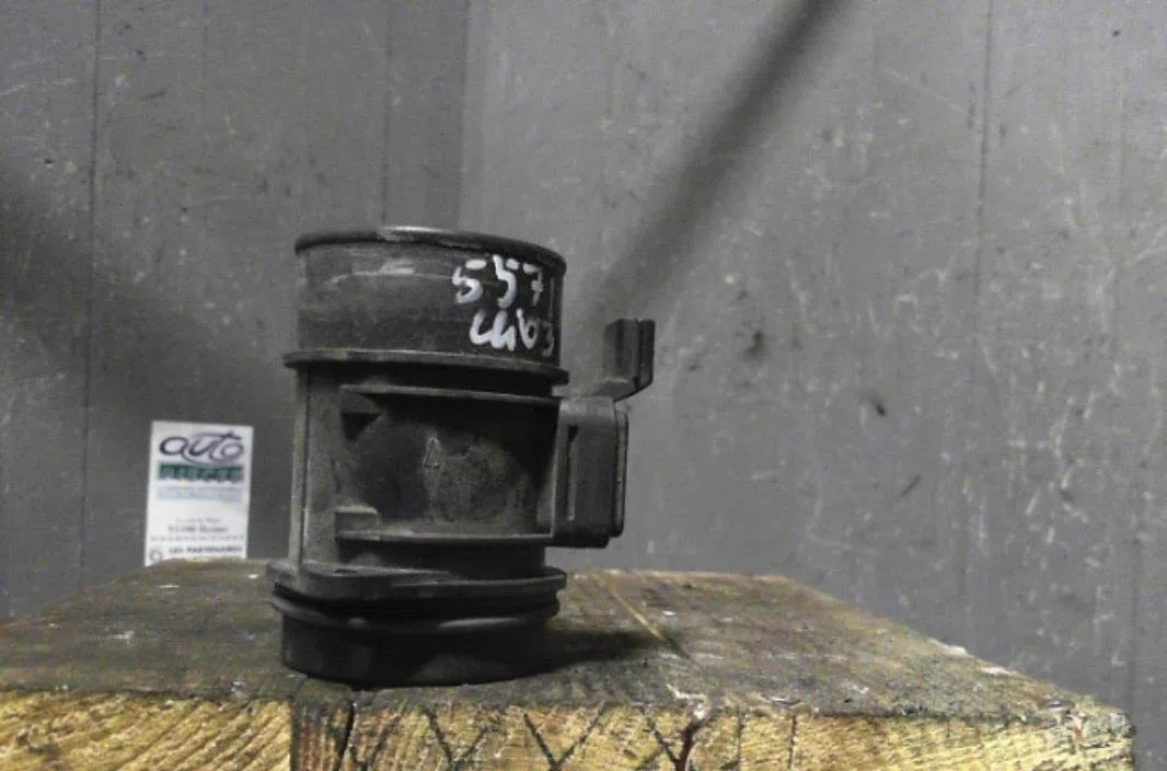 Debimetre air Renault CLIO III (BR0-1, CR0-1) 1.5 dci (br17, cr17) (2005-2012) 5 portes occasion