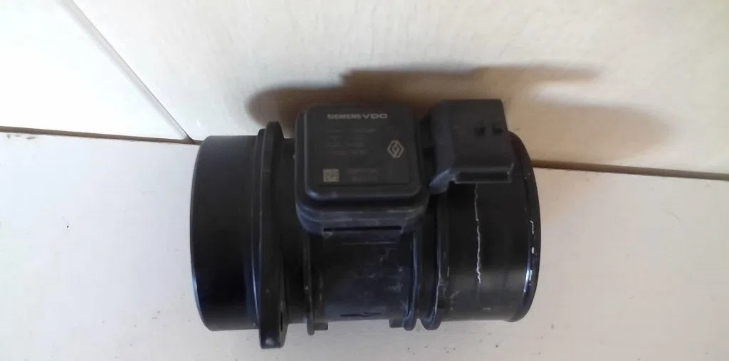 Debimetre air Renault CLIO III (BR0-1, CR0-1) 1.5 dci (c-br0g, c-br1g) (2005-2012) 5 portes occasion