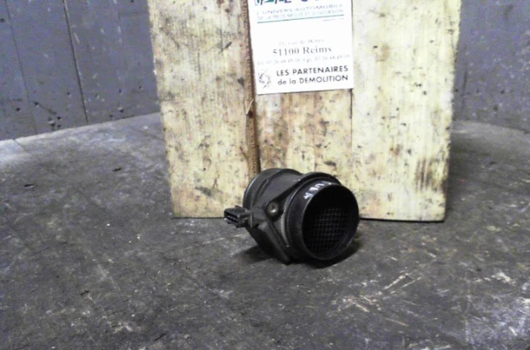 Debimetre air RENAULT LAGUNA 1  LAGUNA 1 PHASE 2 occasion