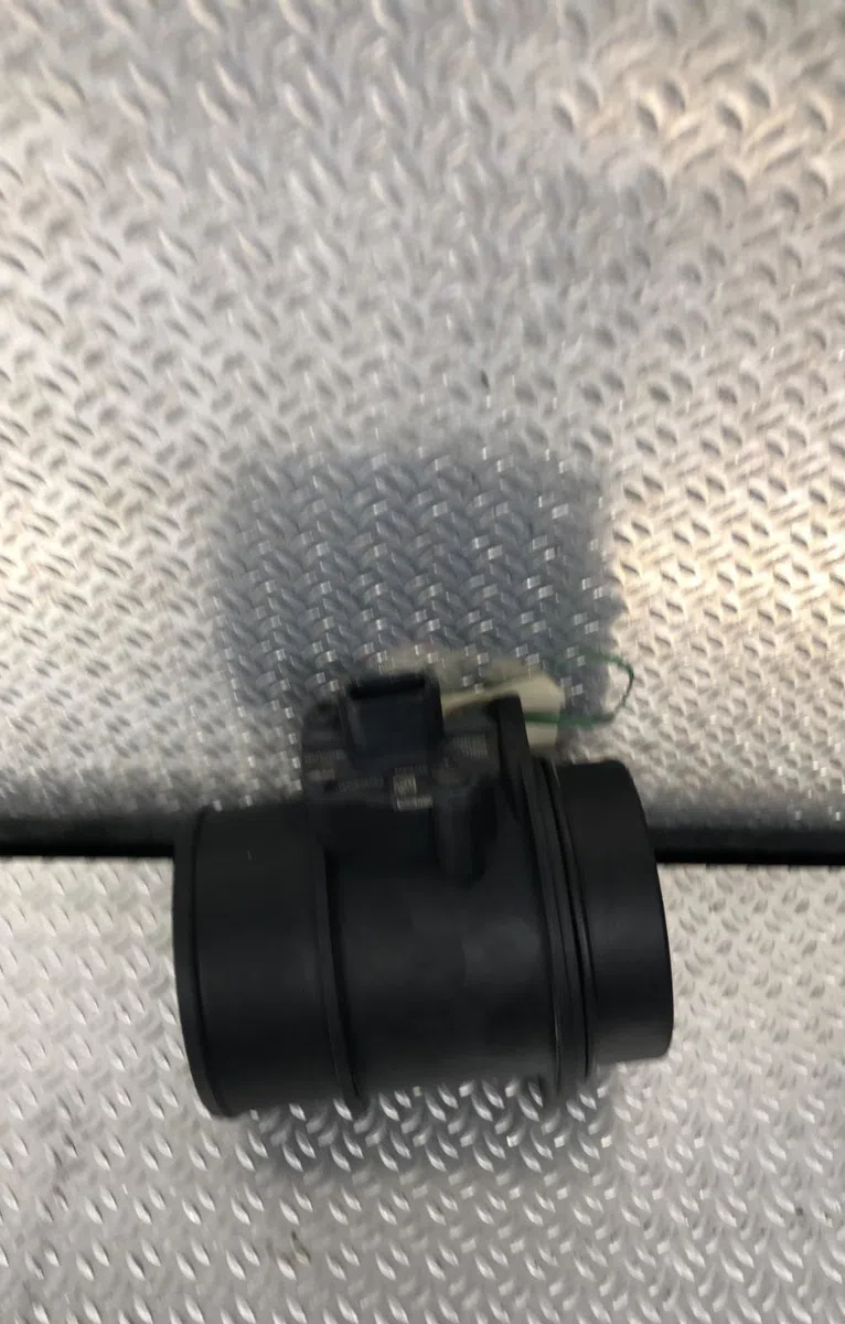 Debimetre air Renault MASTER III Camion plate-forme-Châssis (EV, HV, UV) 2.3 dci 110 fwd (ev0r, ev0w, hv0r, hv0w, uv0r, 