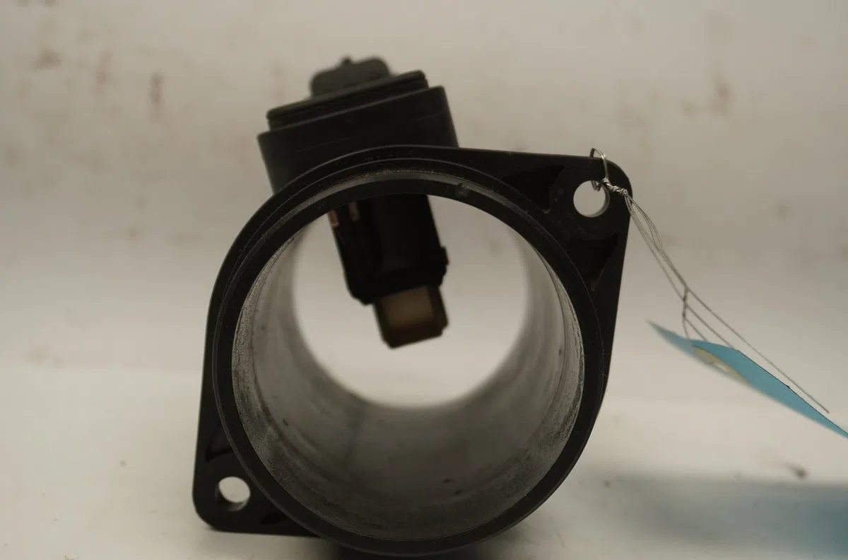 Debimetre air Renault MEGANE III 3-5 portes (BZ0-1_, B3_) 1.5 dci (bz09, bz0d, bz1w, bz29, bz14) (2009) 5 portes occasio