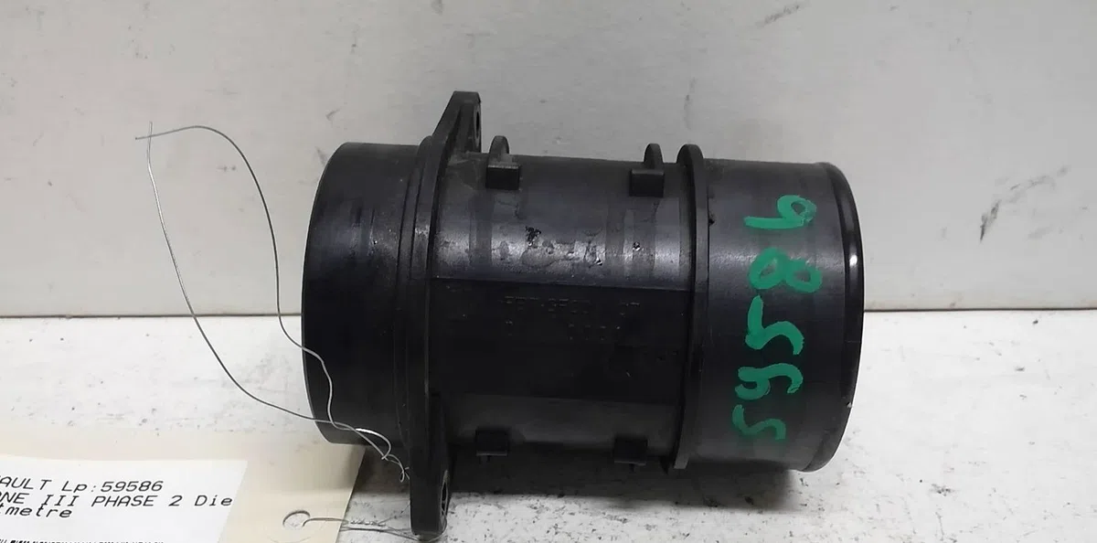 Debimetre air Renault MEGANE III 3-5 portes (BZ0-1_, B3_) 1.5 dci (bz0c) (2008-2015) 5 portes occasion