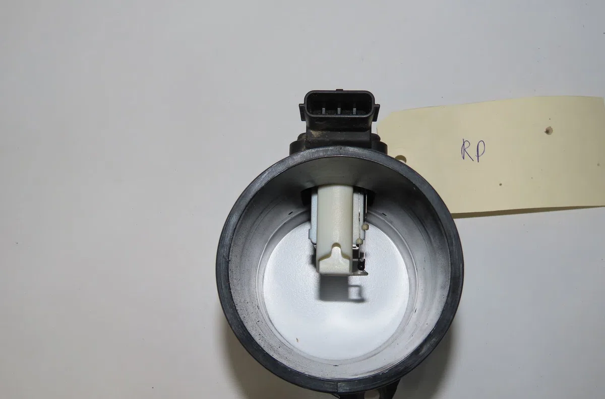Debimetre air Suzuki GRAND VITARA II (JT, TE, TD) 1.9 ddis traction intégrale (jt419, td44, jb419wd,... (2005-2015) occa