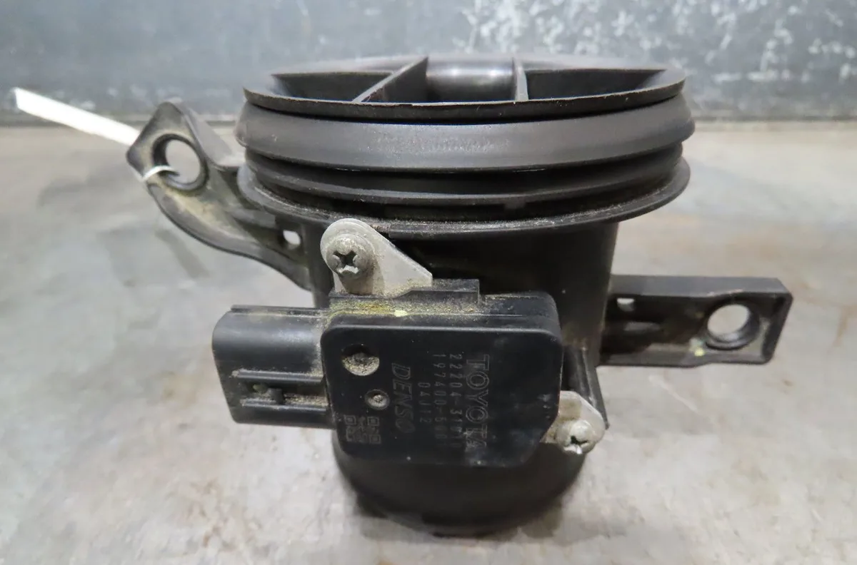 Debimetre air Toyota AURIS (_E15_) 1.6 (zre151_) (2007-2012) occasion