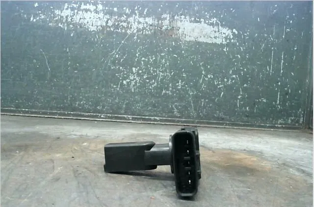 Debimetre air Toyota RAV 4 II (_A2_) 2.0 d 4wd (cla20_, cla21_) (2001-2005) occasion