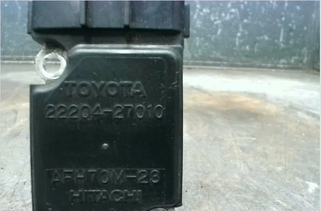 Debimetre air Toyota RAV 4 II (_A2_) 2.0 d 4wd (cla20_, cla21_) (2001-2005) occasion