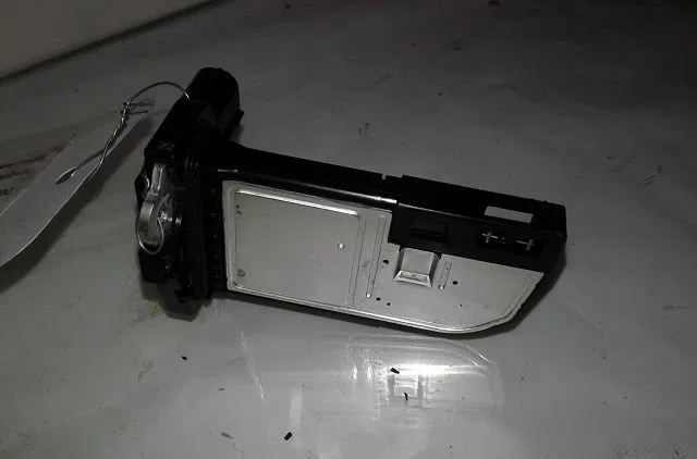Debimetre air Toyota RAV 4 III (_A3_) 2.2 d 4wd (ala30_) (2006-2012) occasion