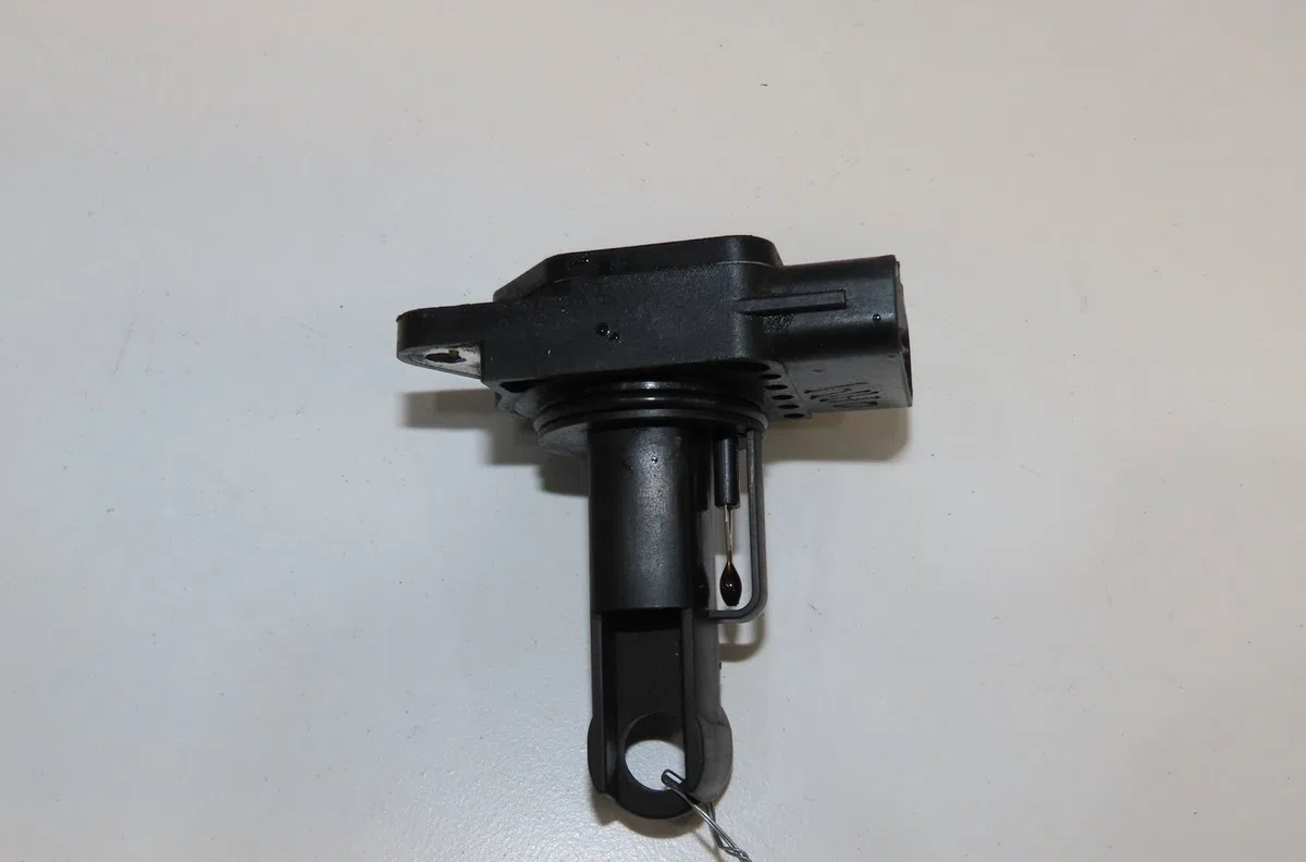 Debimetre air Toyota RAV 4 III (_A3_) 2.2 d 4wd (ala30_) (2006-2012) occasion