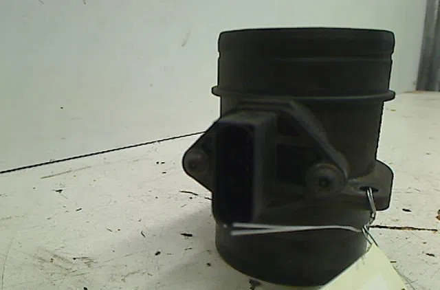 Debimetre air VOLKSWAGEN BORA occasion