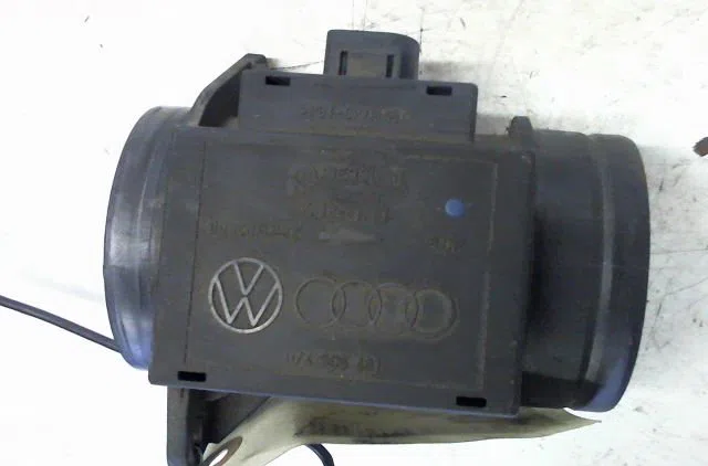 Debimetre air VOLKSWAGEN GOLF 1995 occasion