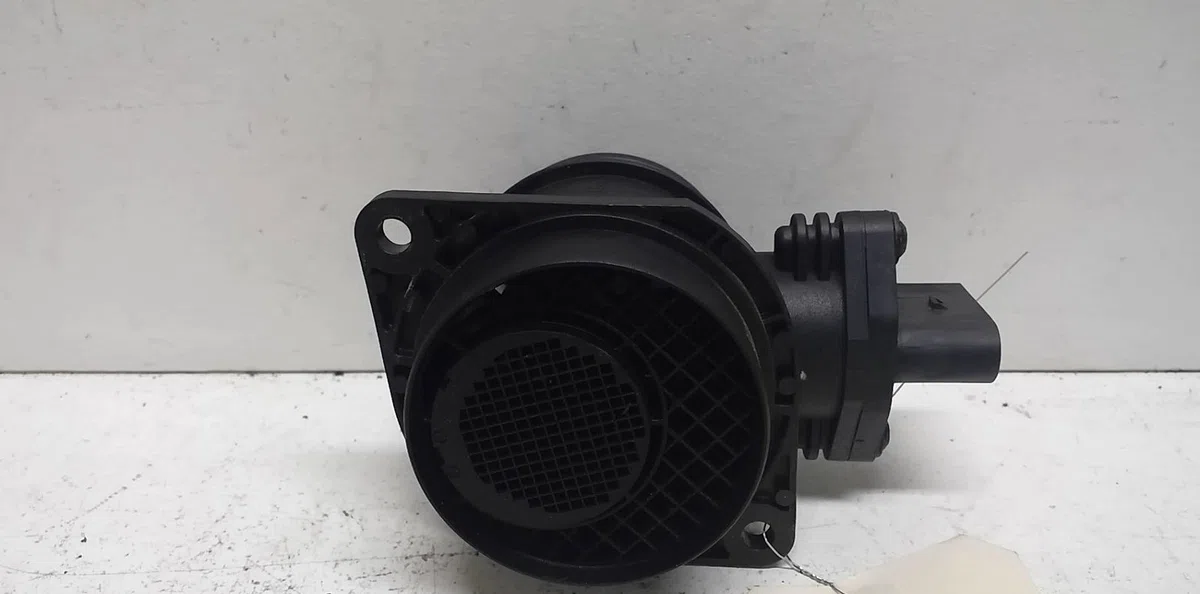 Debimetre air Volkswagen TOURAN (1T1, 1T2) 1.9 tdi (2003-2004) 5 portes occasion