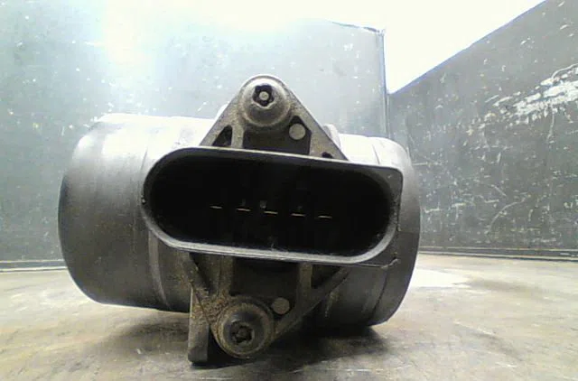Debimetre air Volkswagen TOURAN (1T1, 1T2) 2.0 tdi 16v (2003-2010) 5 portes occasion