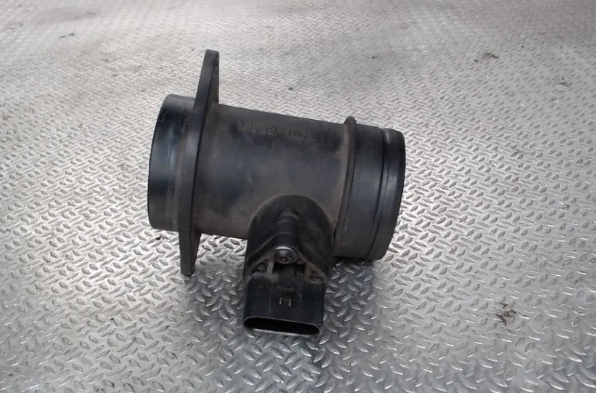 Debimetre air Volkswagen TRANSPORTER IV Autobus-Autocar (70B, 70C, 7DB, 7DK, 70J, 70K 2.5 tdi (1995-2003) occasion