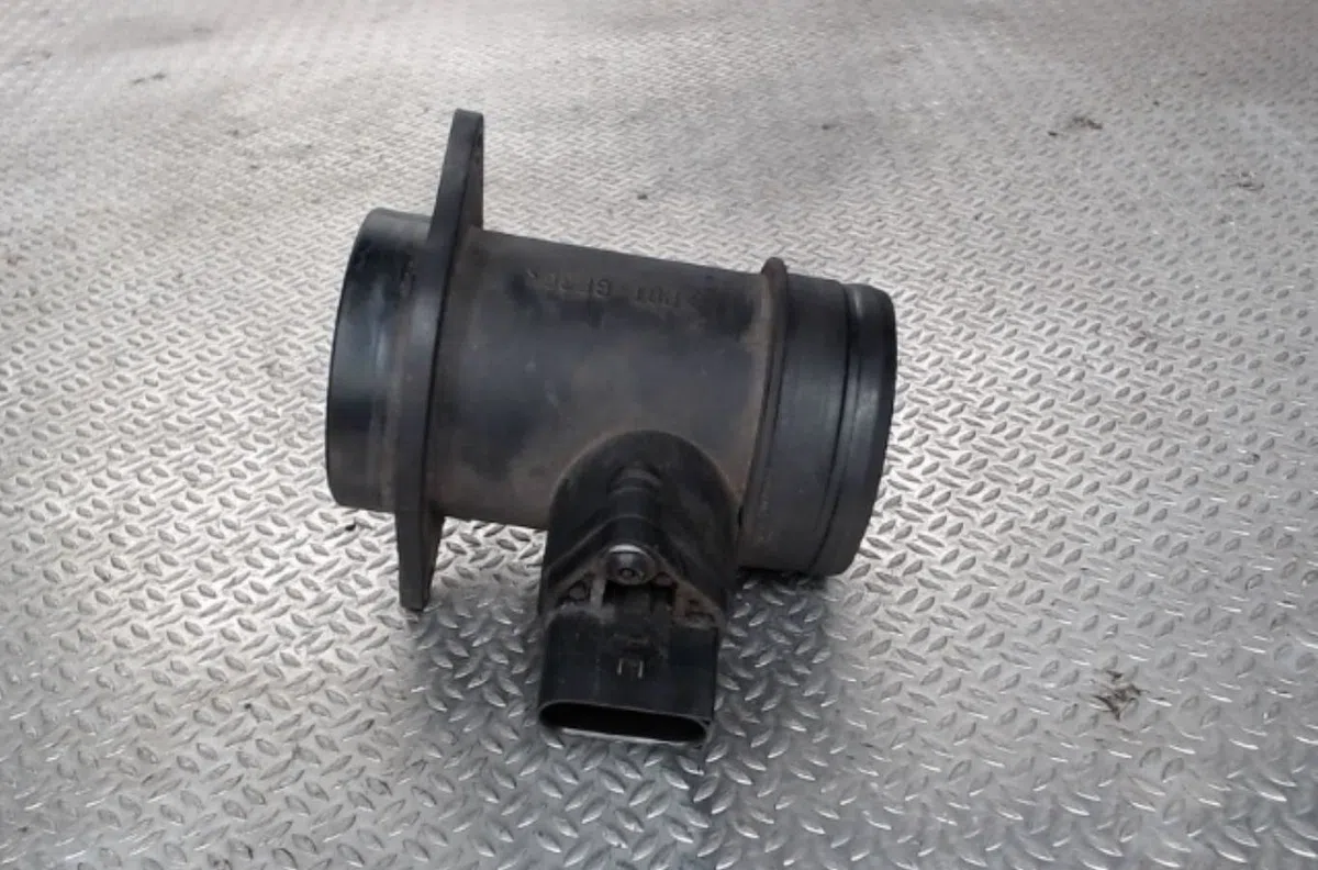Debimetre air Volkswagen TRANSPORTER IV Autobus-Autocar (70B, 70C, 7DB, 7DK, 70J, 70K 2.5 tdi (1995-2003) occasion
