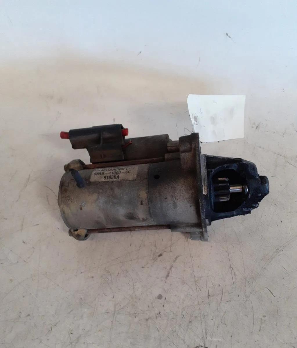 Démarreur Ford FOCUS I A trois volumes (DFW) 1.6 16v (1999-2004) occasion