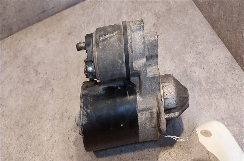 Démarreur Opel CORSA C (X01) 1.0 (f08, f68) (2000-2003) occasion