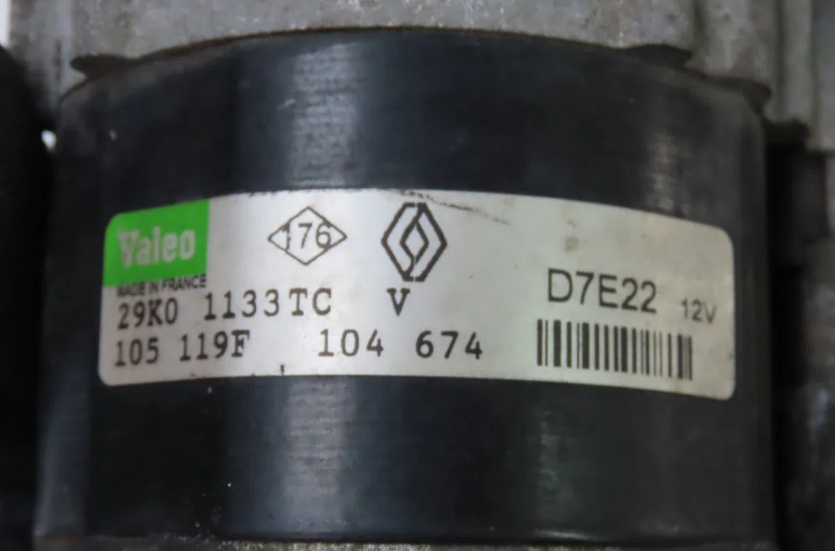 Démarreur Renault LAGUNA II (BG0-1_) 1.6 16v (bg0a, bg0l) (2001-2005) occasion