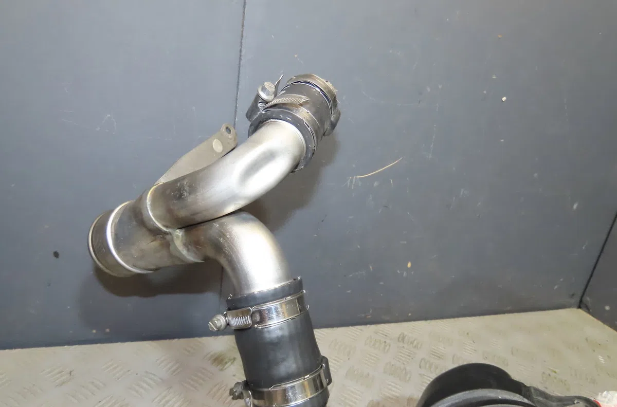 Durtite de turbo - echangeur Peugeot 607 (9D, 9U) 2.7 hdi 24v (2004-2011) occasion
