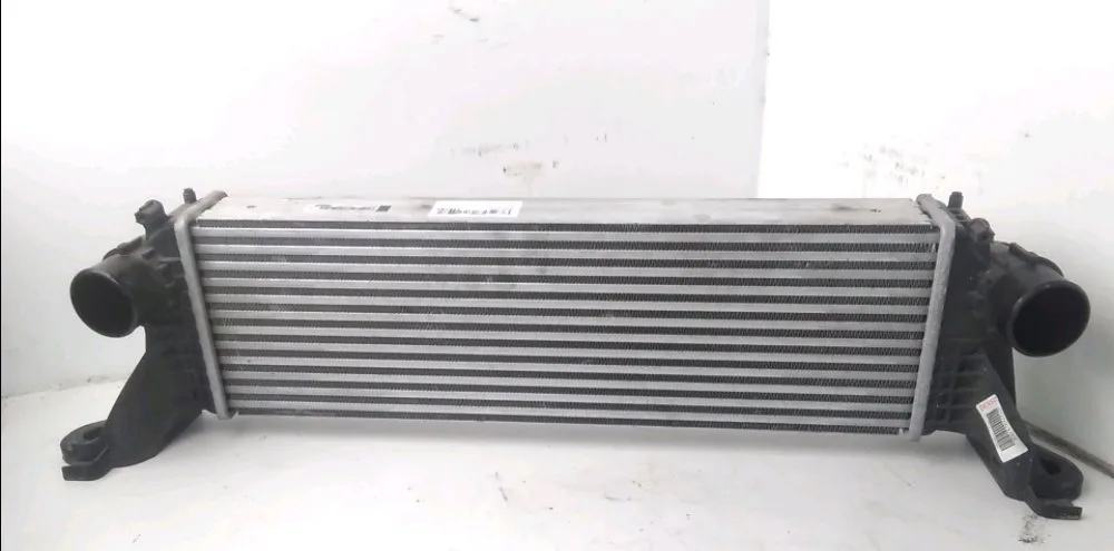 Echangeur air Iveco DAILY VI Camion plate-forme-Châssis 35s17, 35c17, 40c17, 45s17,45c17, 50c17, 60c17, 65c17,... (2014)