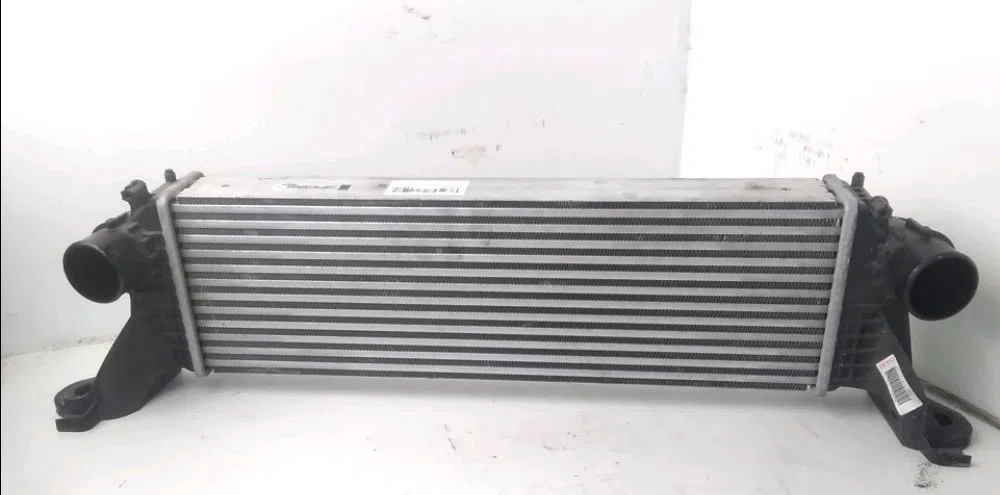 Echangeur air Iveco DAILY VI Camion plate-forme-Châssis 35s17, 35c17, 40c17, 45s17,45c17, 50c17, 60c17, 65c17,... (2014)