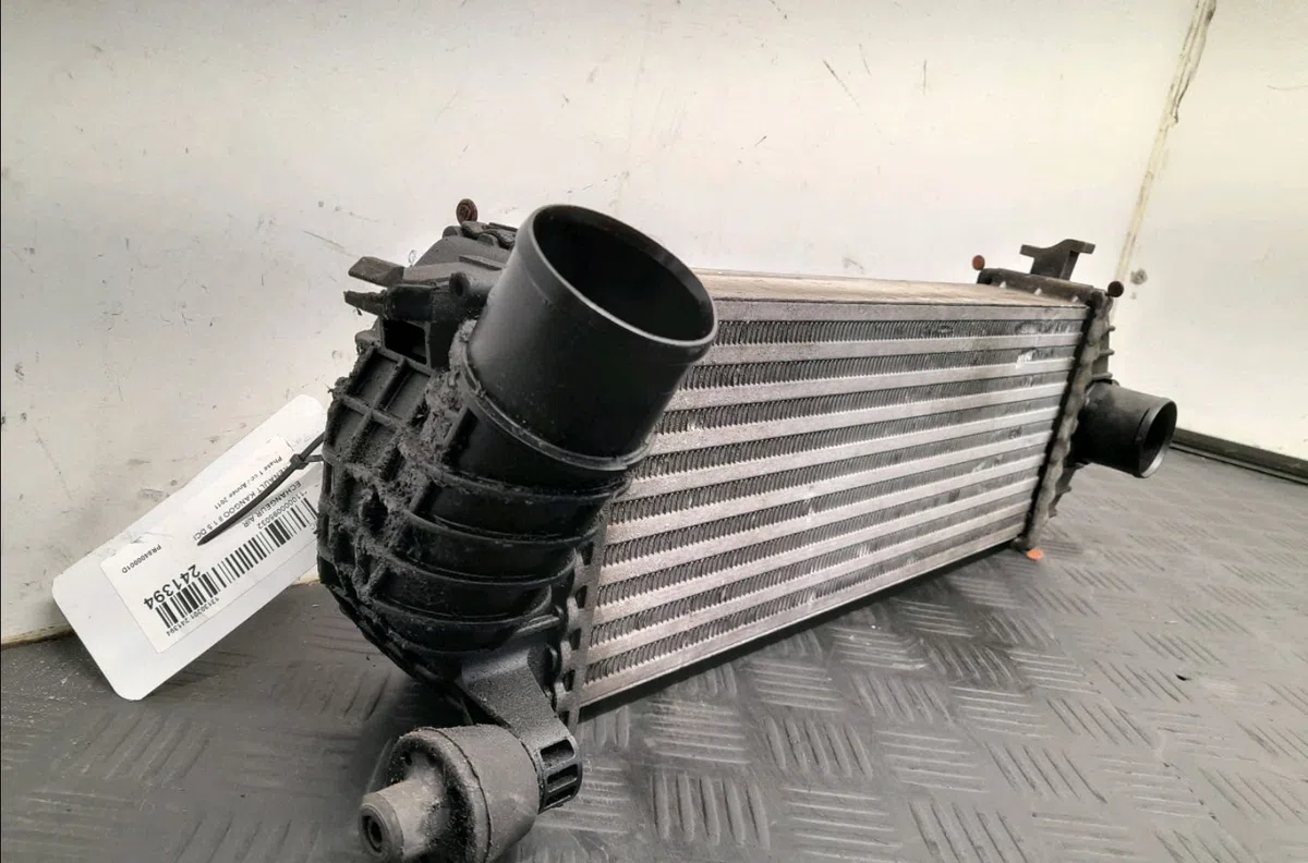 Echangeur air Renault KANGOO - GRAND KANGOO II (KW0-1_) 1.5 dci 110 (kw0c, kw0h) (2010) occasion
