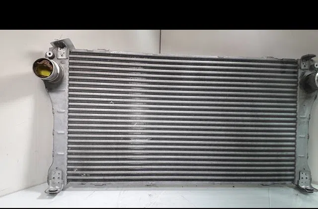 Echangeur air Toyota AURIS (_E18_) 2.0 d-4d (ade186_) (2012-2015) occasion