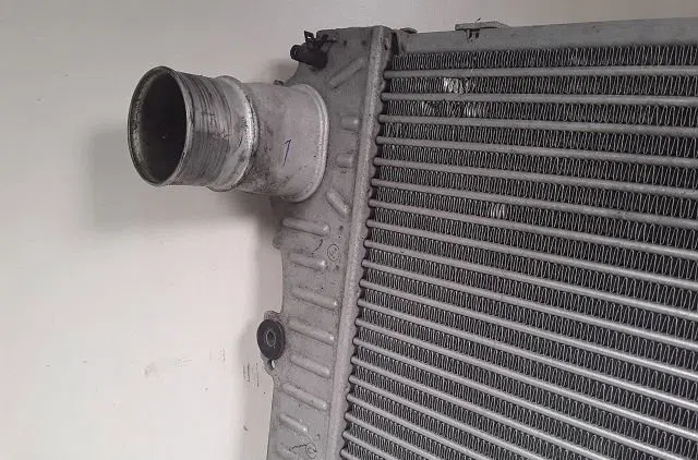 Echangeur air Toyota RAV 4 III (_A3_) 2.2 d 4wd (ala30_) (2006-2012) occasion