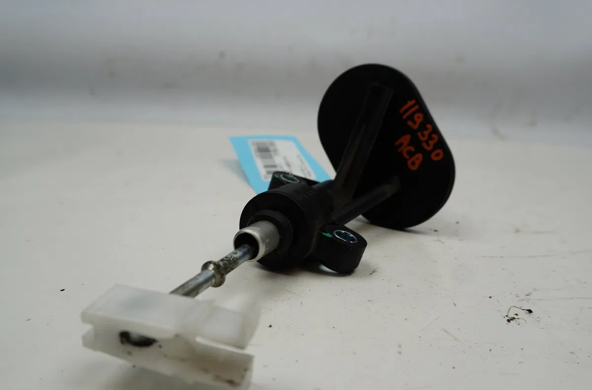 Emetteur embrayage Fiat 500L (351_, 352_) 1.6 d multijet (199lye1b) (2013) occasion
